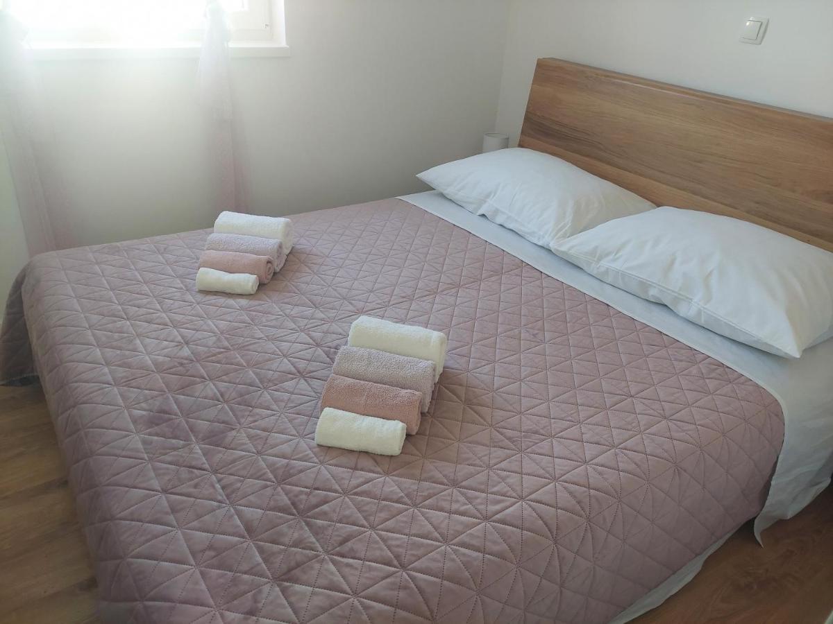 Apartment Ma Mi โตรกีร์ ภายนอก รูปภาพ
